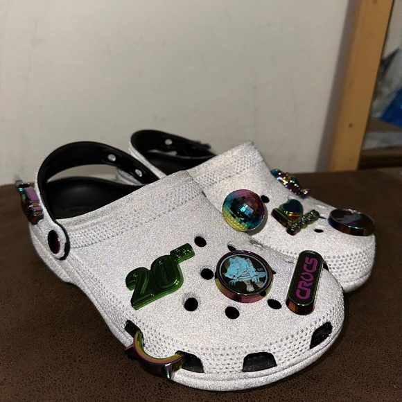 CROC DAY X CROCS CLASSIC CLOG 20th ANNIVERSARY REFLECTIVE CROC SPECIAL / LIMITED - Picture 8 of 11